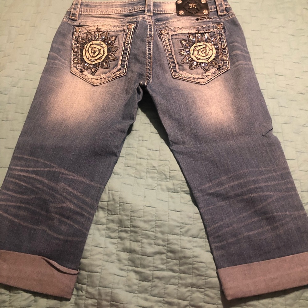 Miss Me Capris size 31